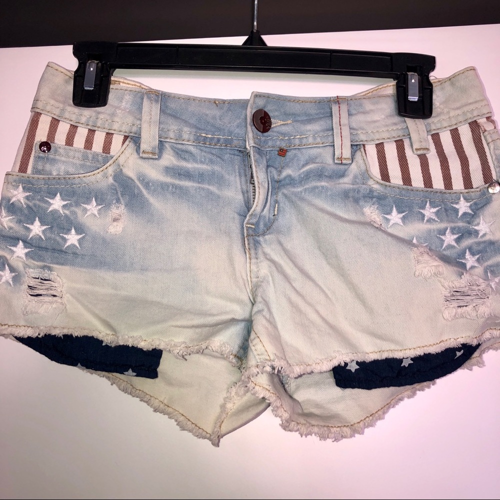 Patriotic shorts